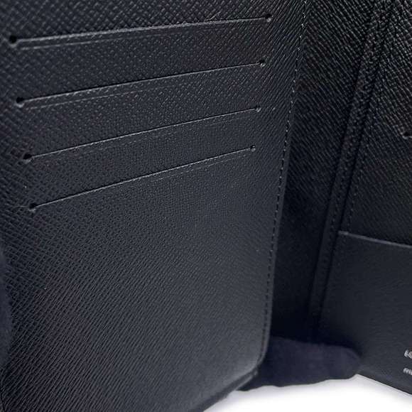 Louis Vuitton Wallet Taiga Brazza Long Portefeuille Black - Picture 6 of 8
